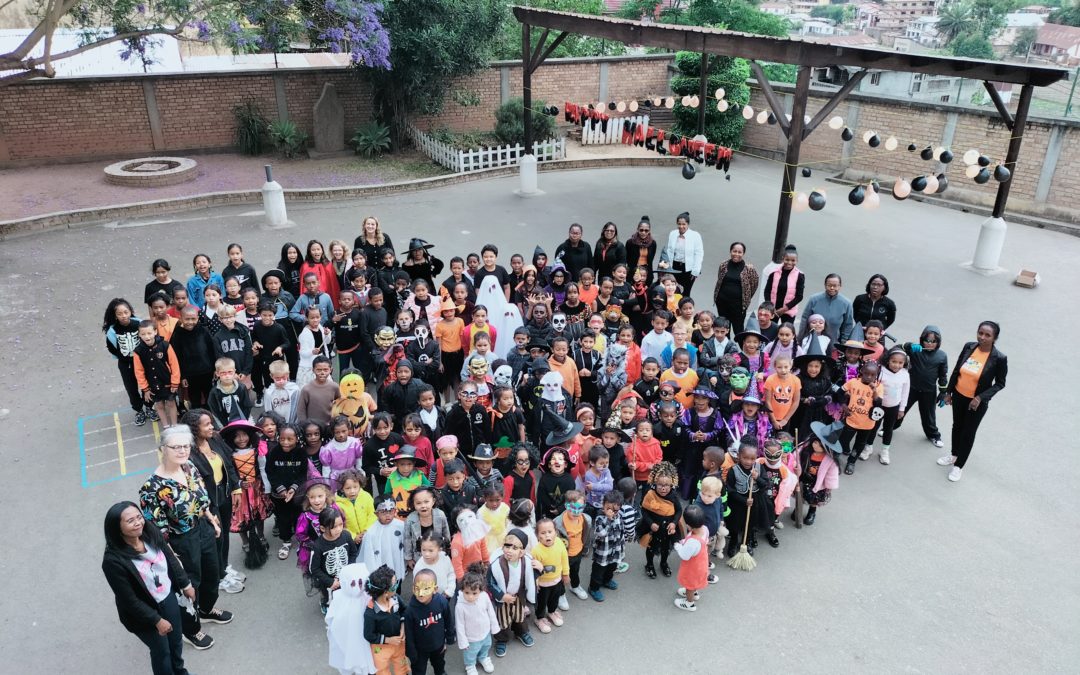 Halloween à l’école : déguisements, concours et festivités pour une journée inoubliable !